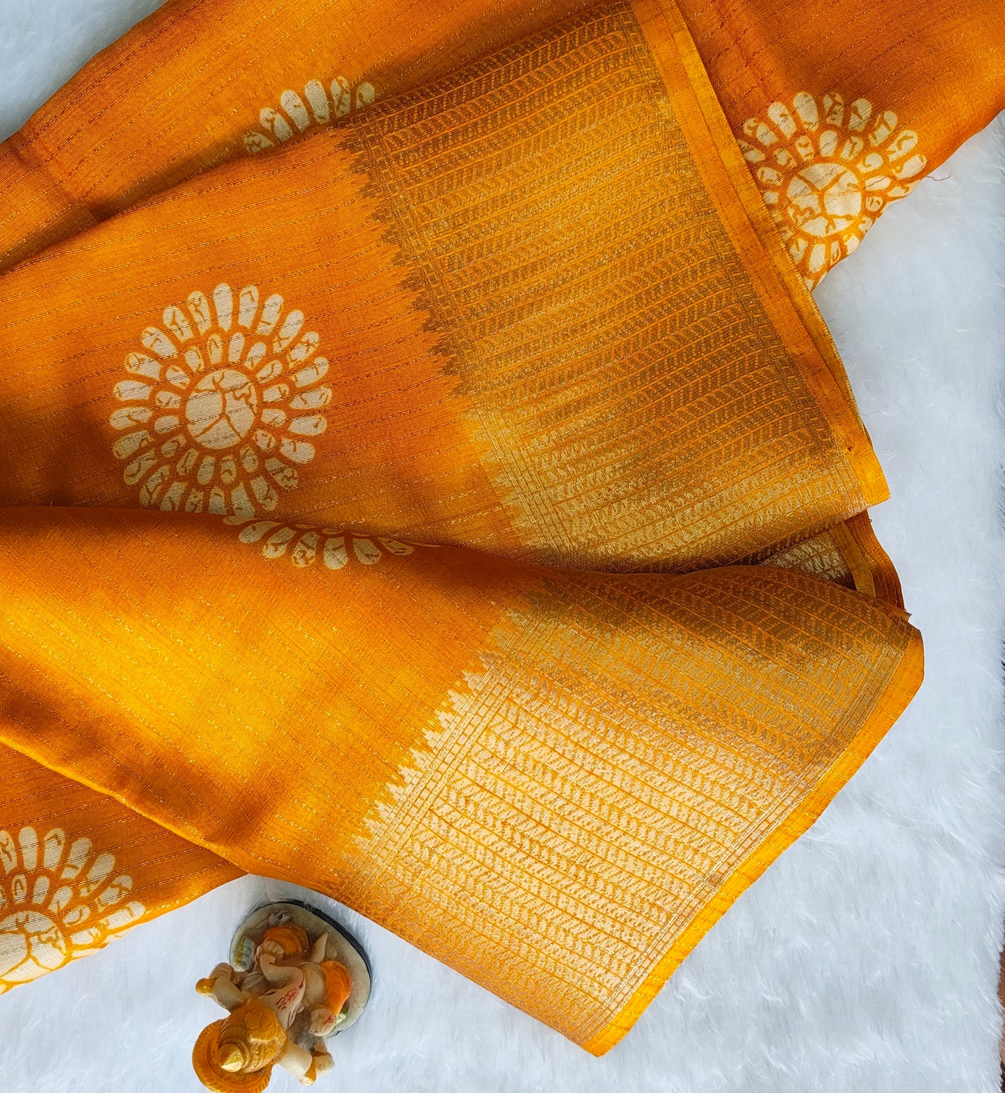 Elegant Dola Silk Saree