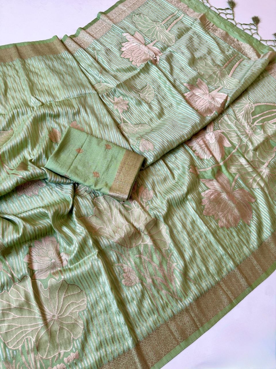 Georgette silk saree with flower zari weaving work