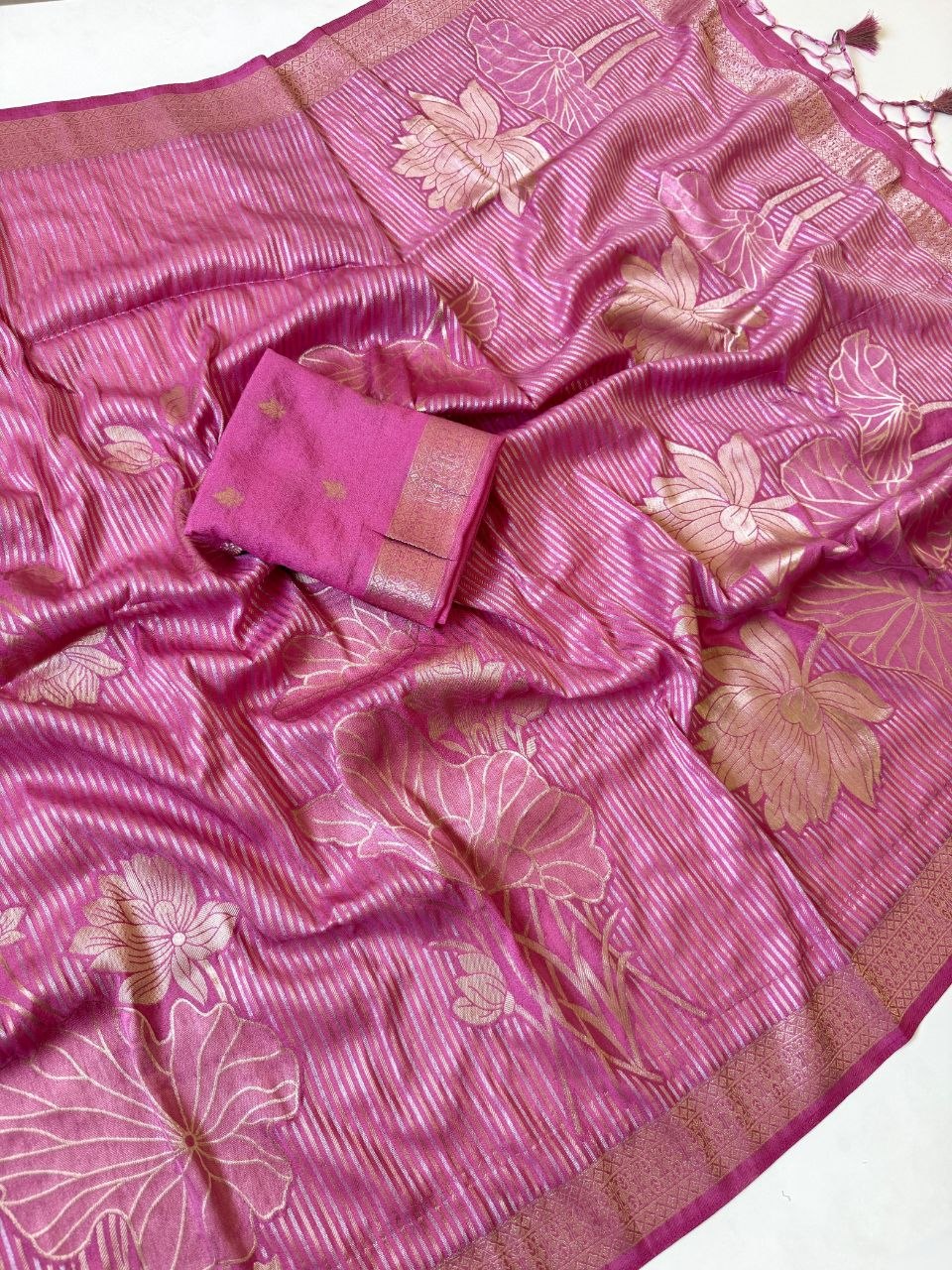 Georgette silk saree with flower zari weaving work