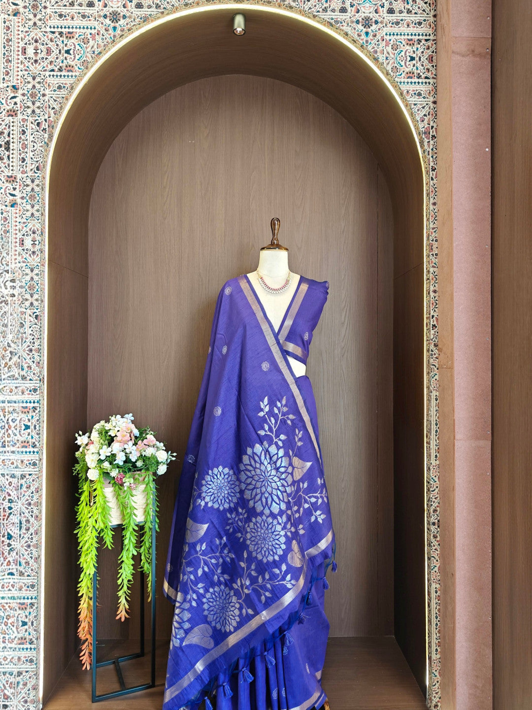 Khadi raw silk saree with floral pallu and zari weaving work