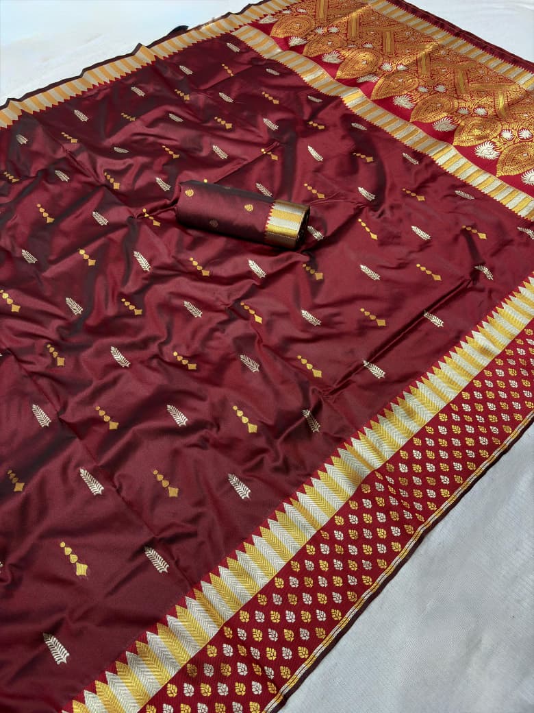 soft silk banarasi saree with zari weaving work